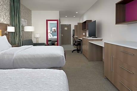 2 Queen Beds Studio Suite