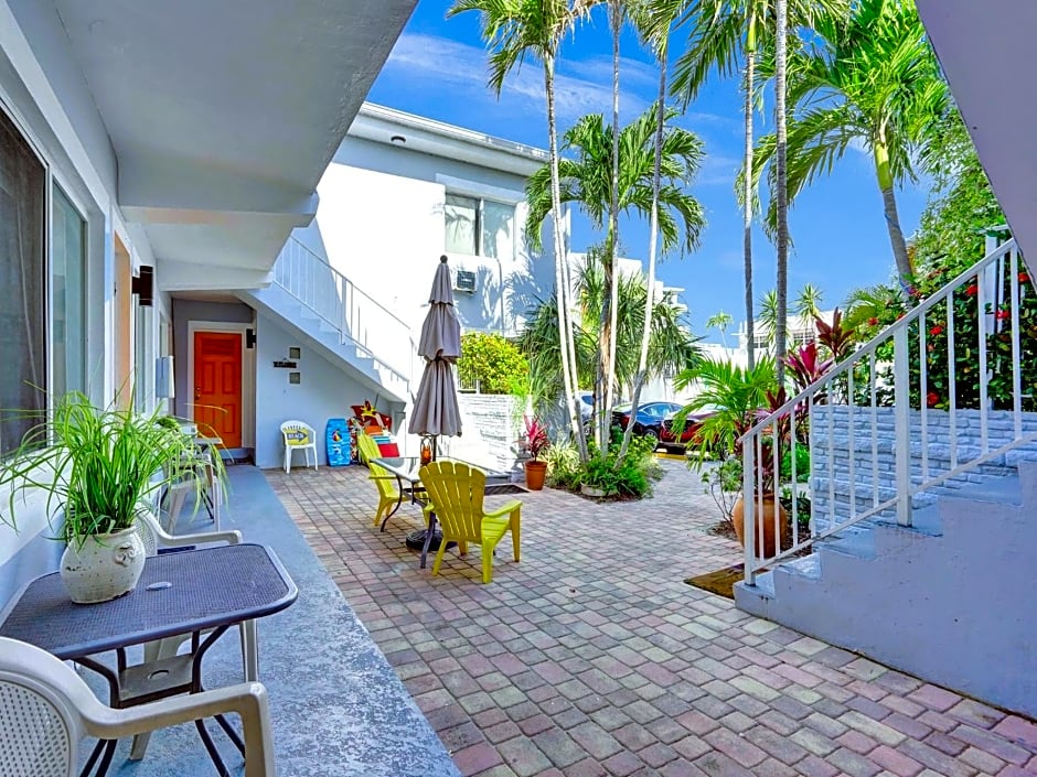 Beach Tide Motel
