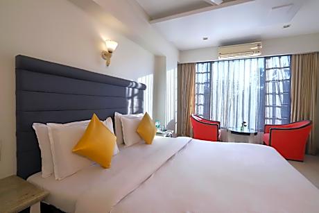 Kohinoor Highway Resort