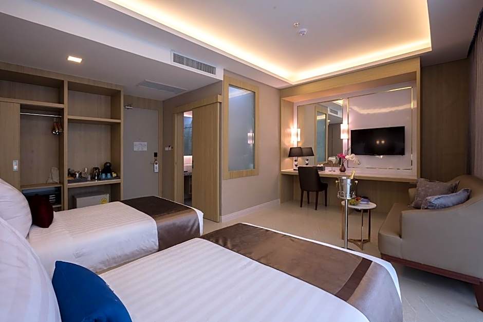 Elegant Airport Hotel