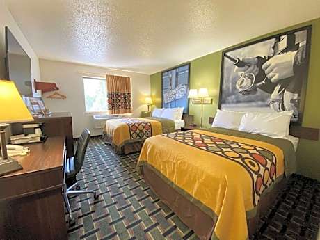 Super 8 by Wyndham Newport News/Jefferson Ave.