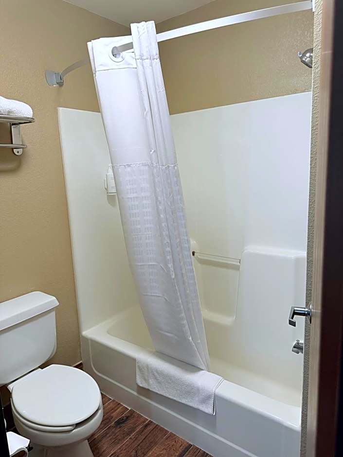 Super 8 by Wyndham Fond Du Lac