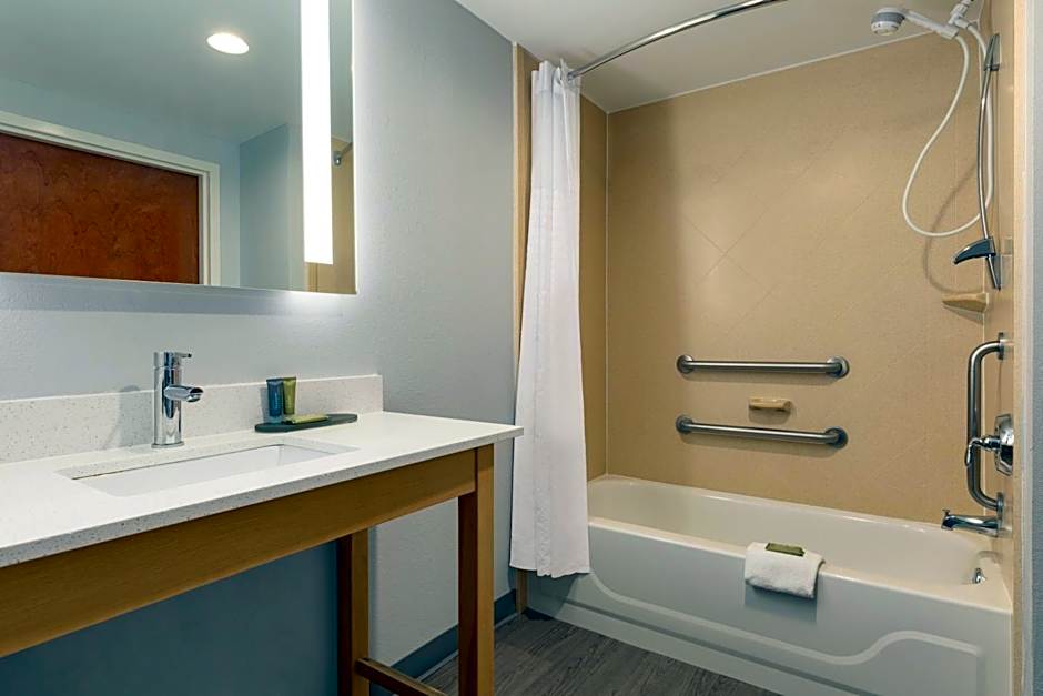 La Quinta Inn & Suites by Wyndham Selma/Smithfield I-95