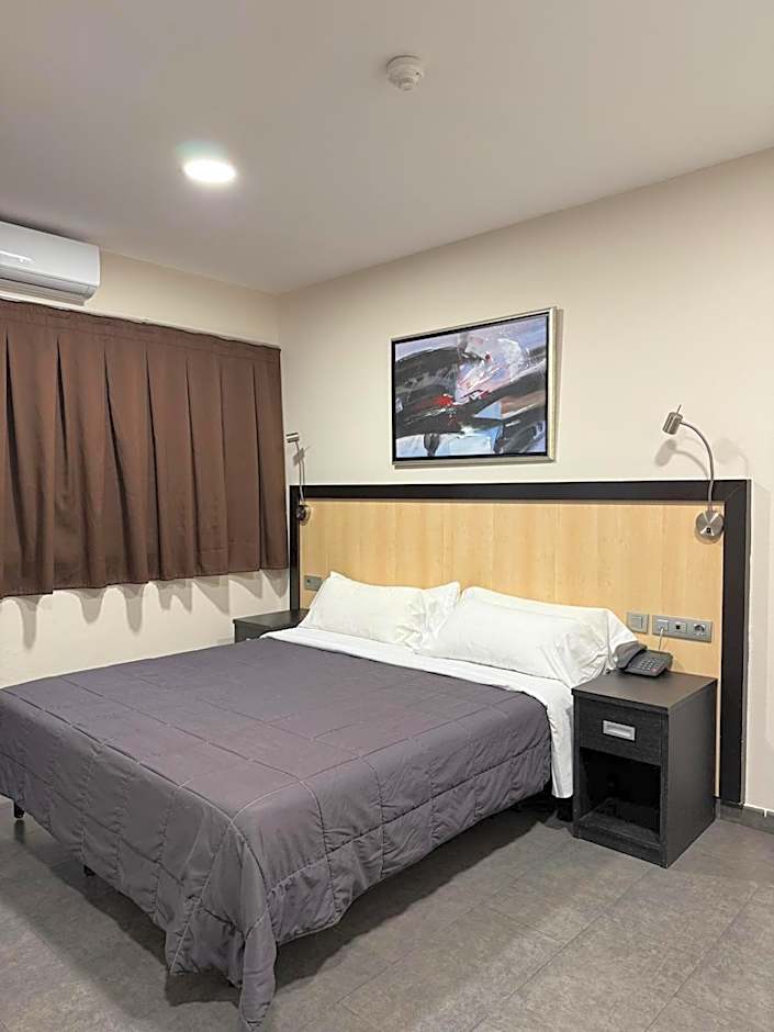 Hotel 170