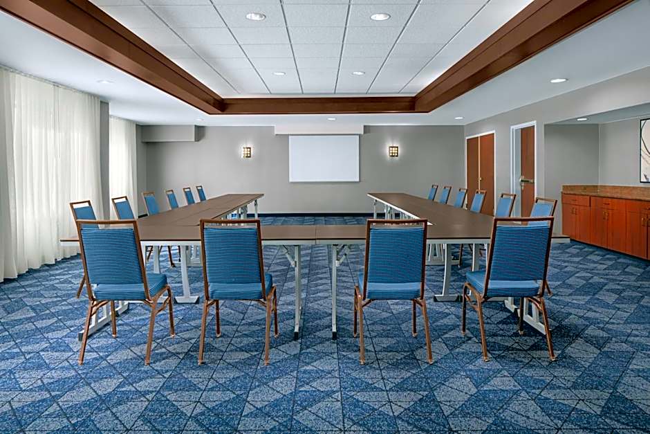 Courtyard by Marriott San Diego Central