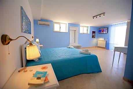 Suite with Terrace and Private Bathroom