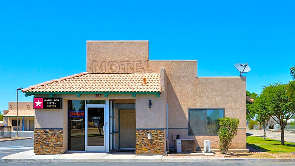 Magnuson Hotel Blythe