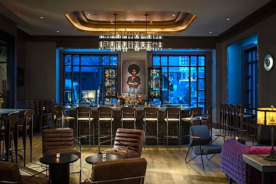 Renaissance by Marriott Philadelphia Downtown Hotel