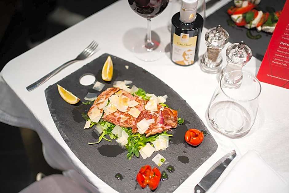 El Homs Palace Hotel