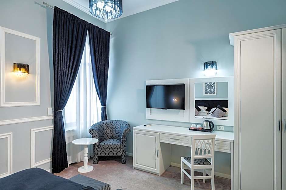 La Strada Boutique Villa