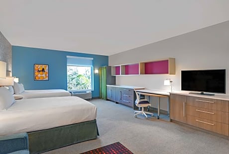 Studio Accessible Two Queen Beds