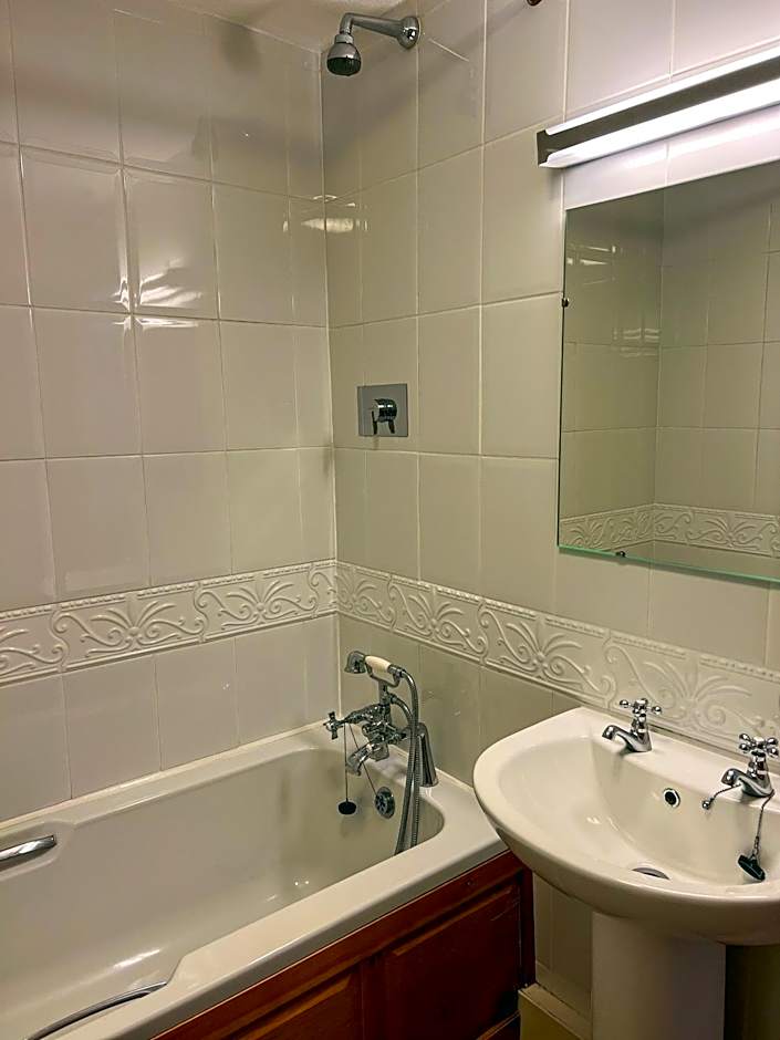 The Fat Lamb Country Inn and Nature Reserve