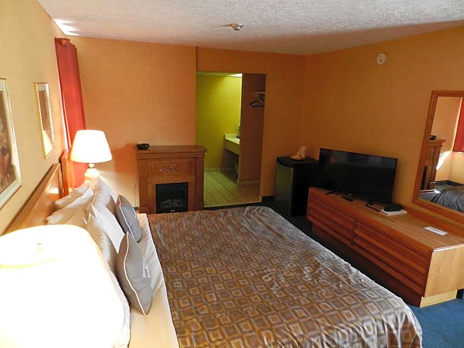 Kings Inn Near the Falls