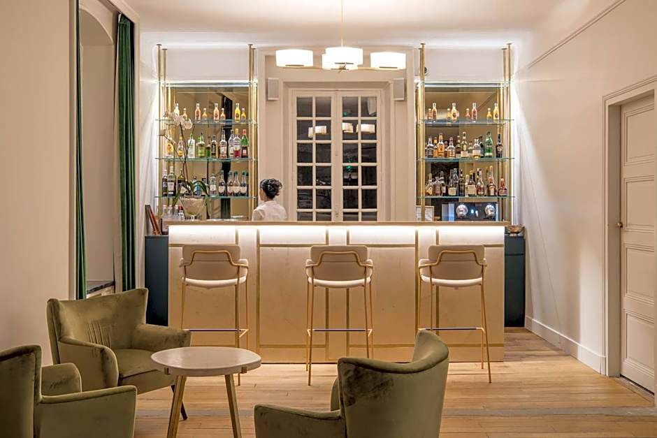 Hôtel De La Poste & Du Lion D'or