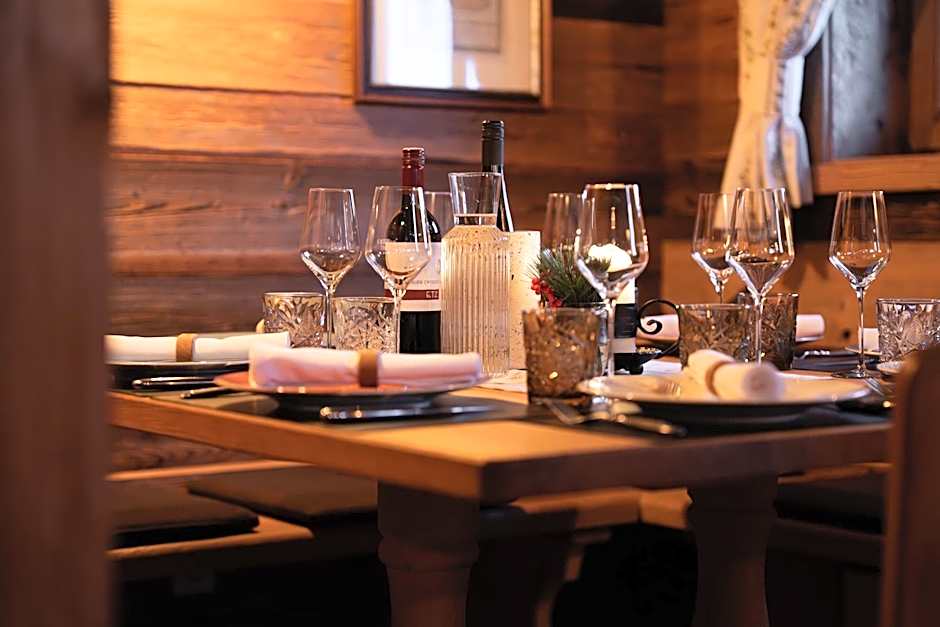 ASTER Boutique Hotel & Chalets