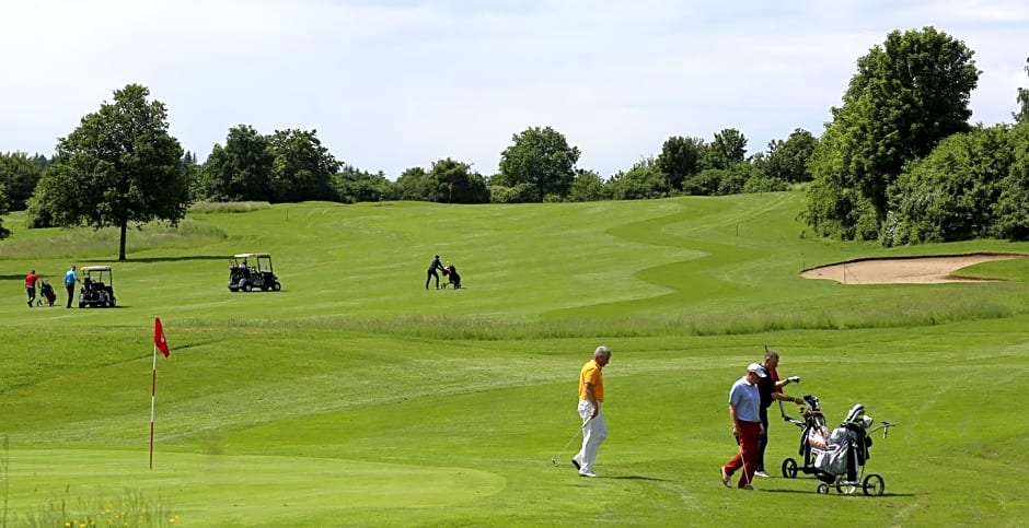 Apartments Golfpark Schlossgut Sickendorf