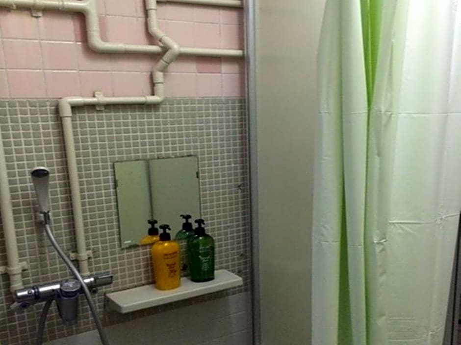 Shochikubai Hostel No.2 - Men Only
