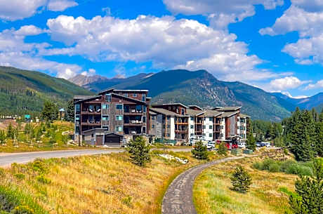 Lakeside Village by Vail Resorts