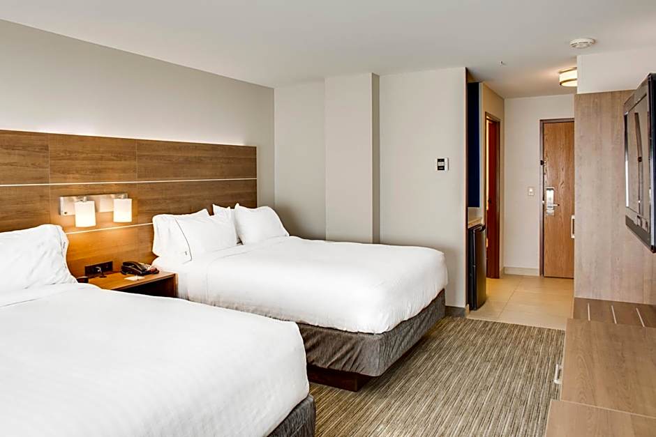 Holiday Inn Express Hotel & Suites Chickasha By IHG