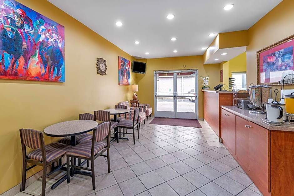 Econo Lodge Louisville Airport