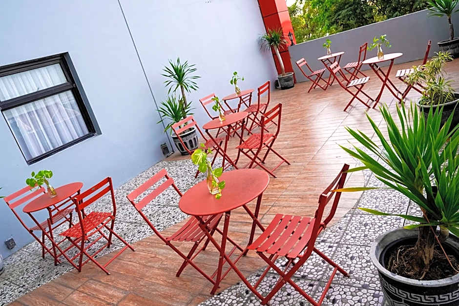 Brothers Inn Solo Baru