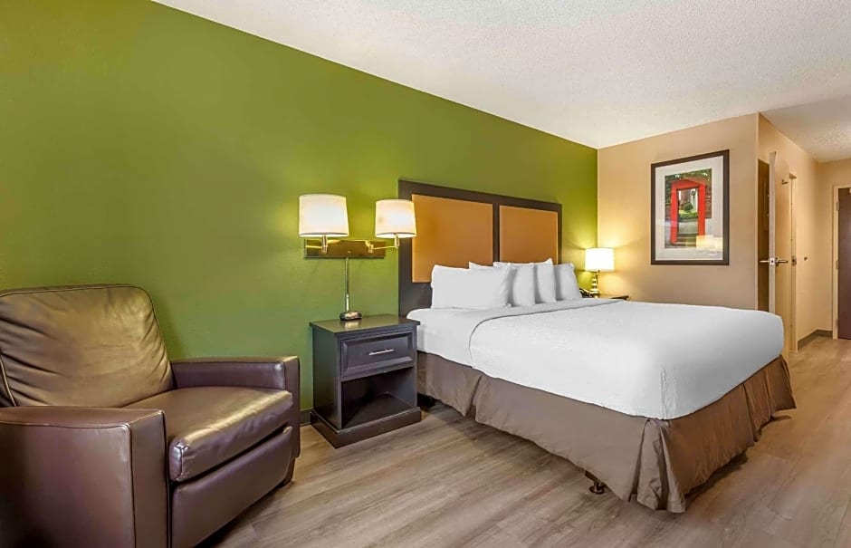 Extended Stay America Suites - Minneapolis - Maple Grove