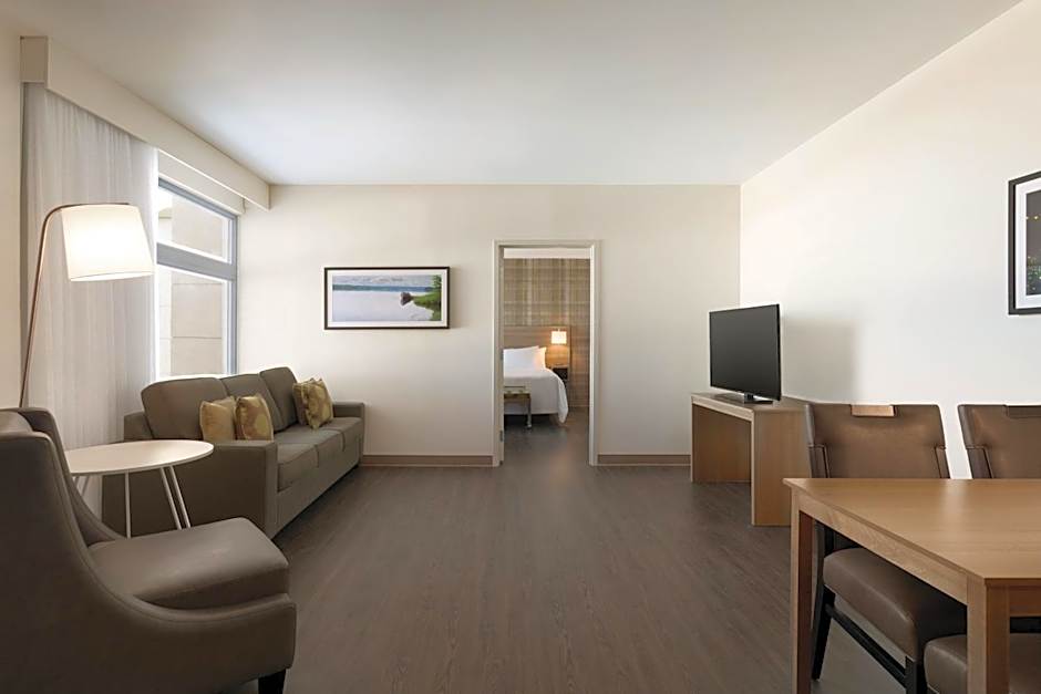 Radisson Kingswood Hotel & Suites, Fredericton, NB 