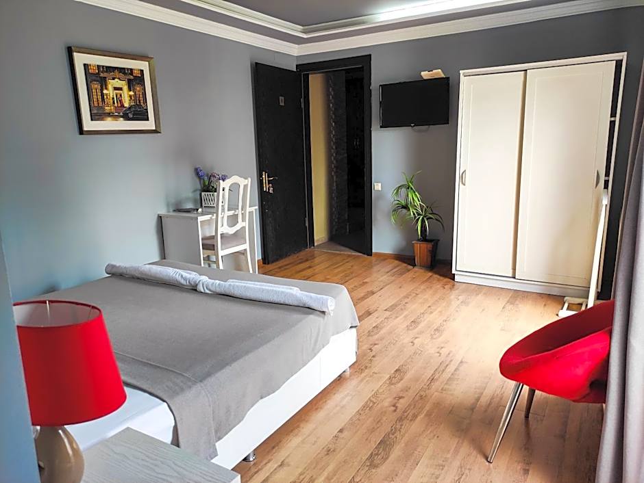 Aparthotel Old City