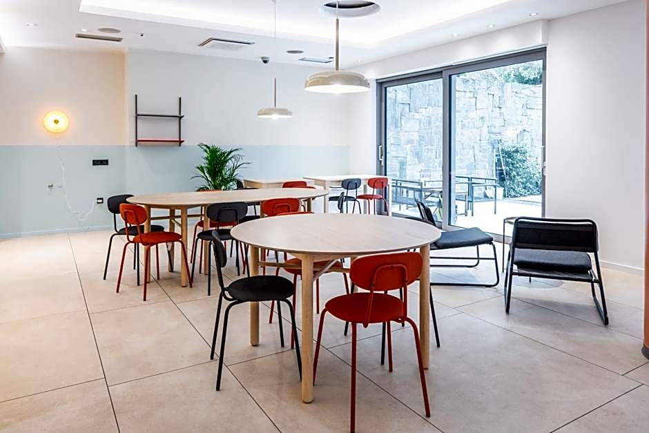 Rooms 23 - FLOK Petrova
