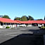 Oak Estate Motor Lodge