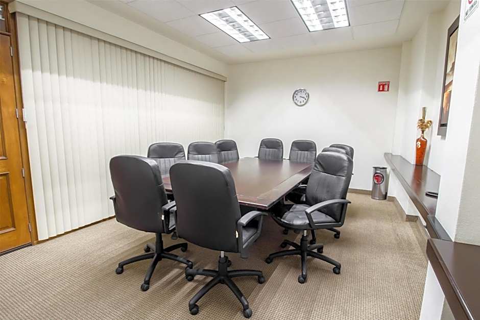 Hecthorny San Carlos Tequisquiapan, BW Signature Collection