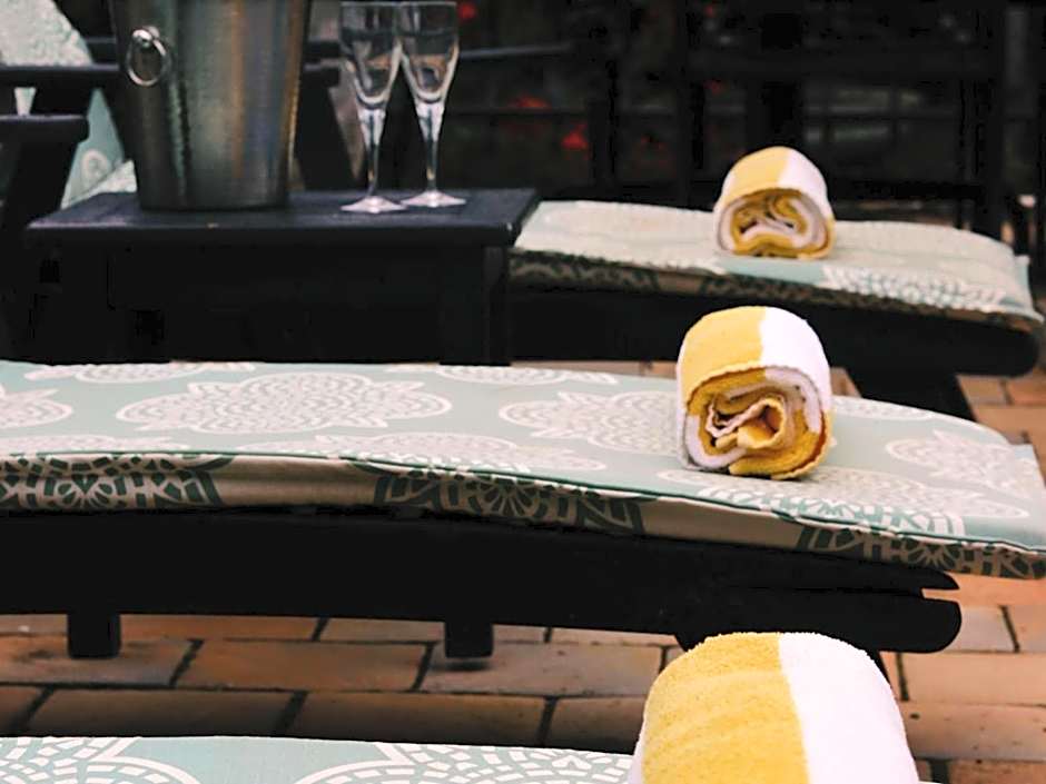 Sea Whisper Guest House & Self Catering