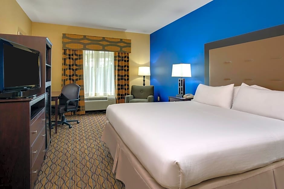 Holiday Inn Express Tower Center New Brunswick By IHG