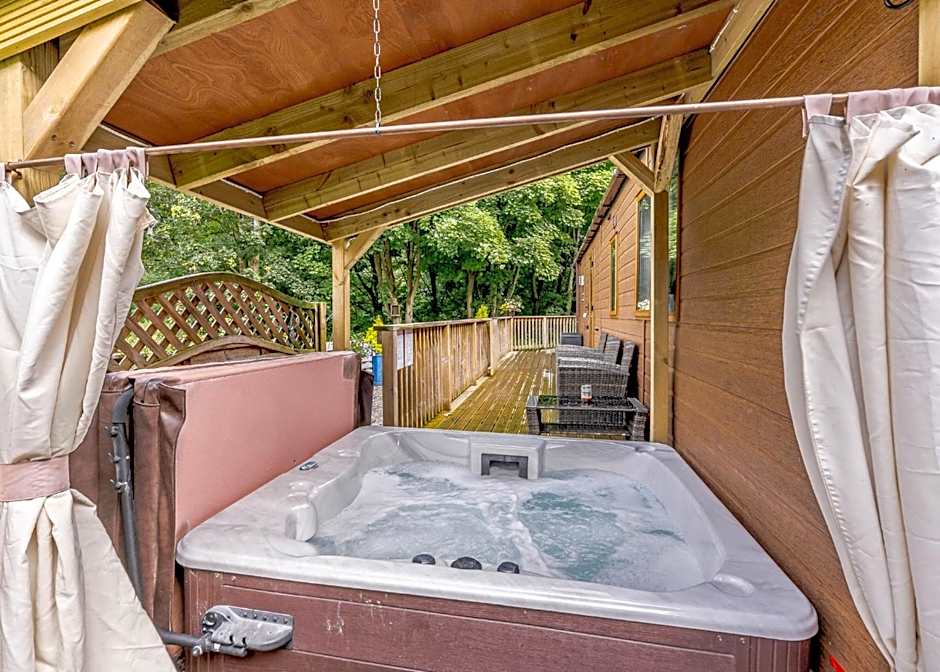 Calthwaite Hall Lodges