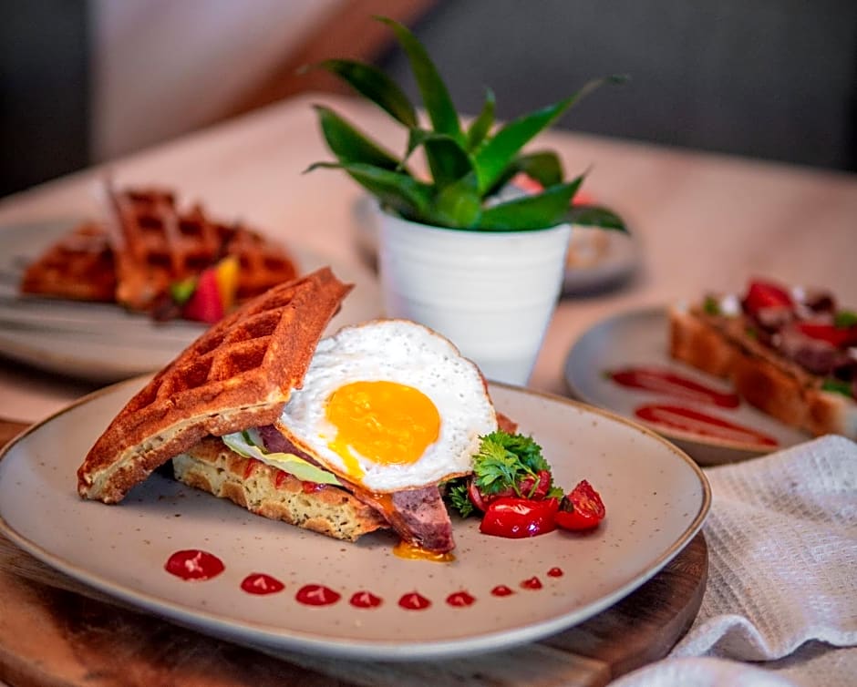 Royal Regantris Trawangan