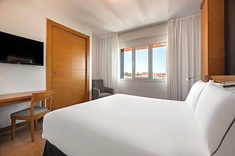 Superior Double or Twin Room with City View