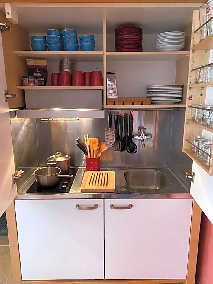 AMAZIGH HOSTEL Rooms & Dorm with Share Kitchen