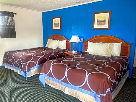 Standard Queen Room with Two Queen Beds - Non-Smoking