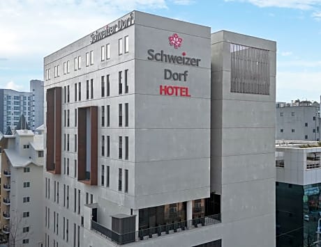 Schweizer Dorf Hotel