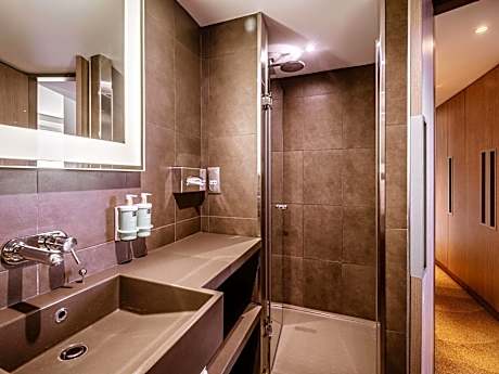 Suite with Double Bed and Double Sofa