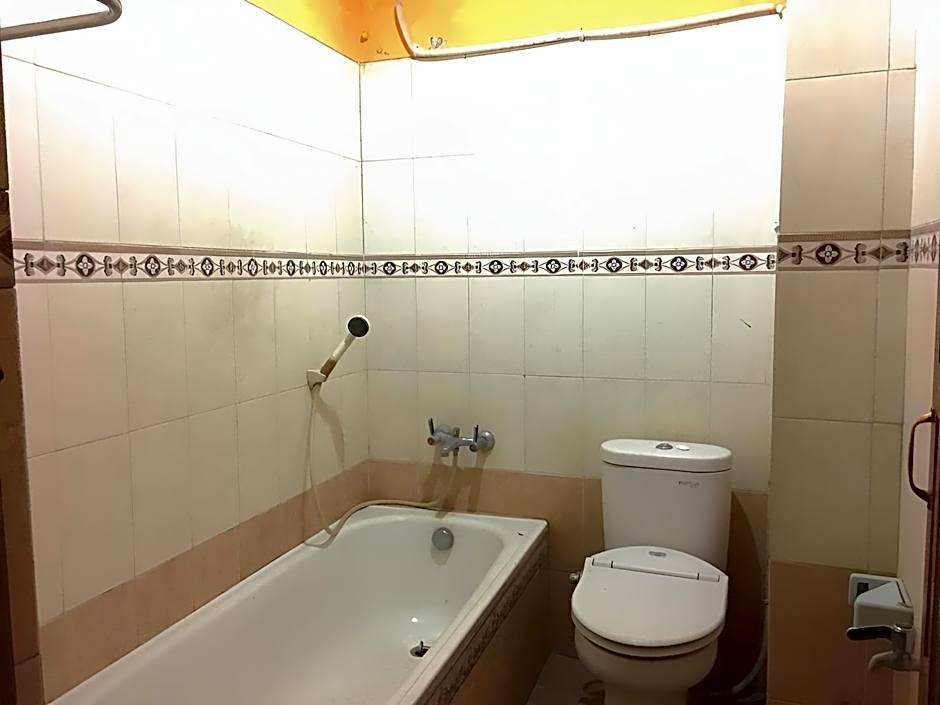 Hotel Alami near Alun-Alun Klaten