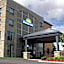 Days Inn by Wyndham Levis