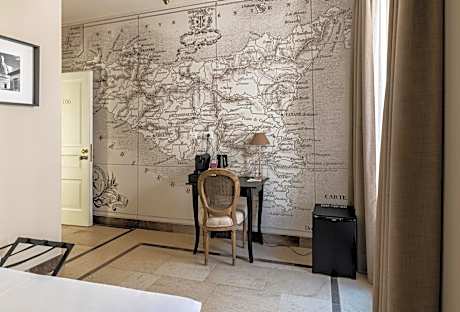 Junior Suite with Balcony