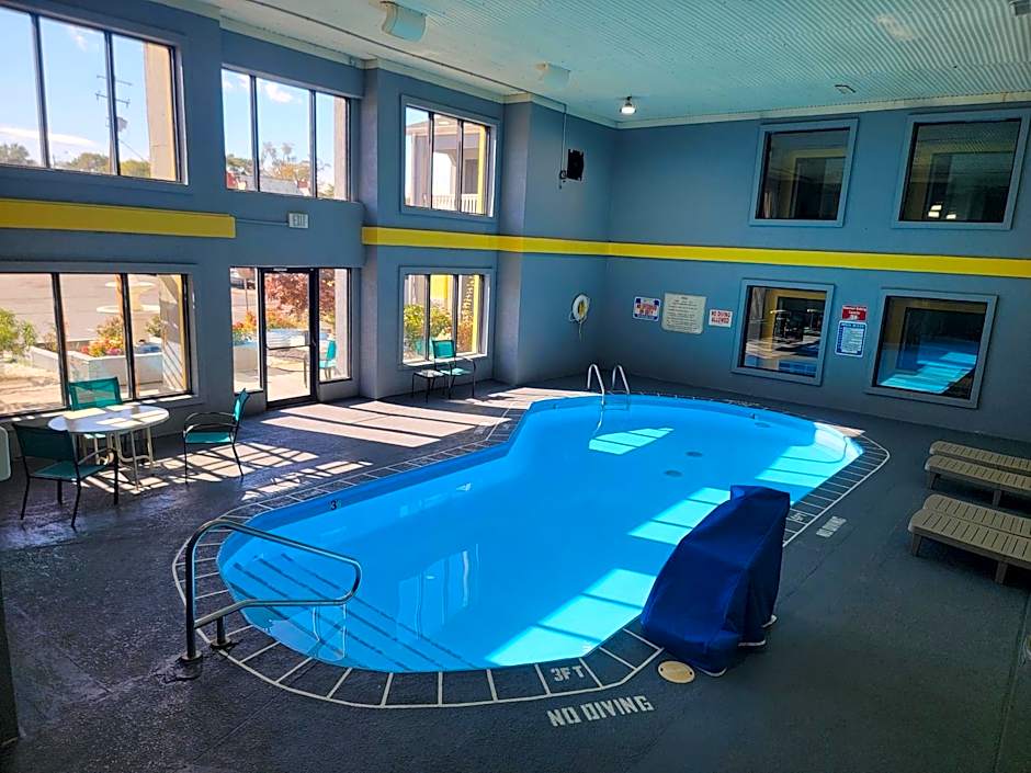 Quality Inn Grand Rapids Near Downtown
