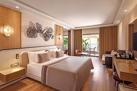 Deluxe Side Sea View Double Room