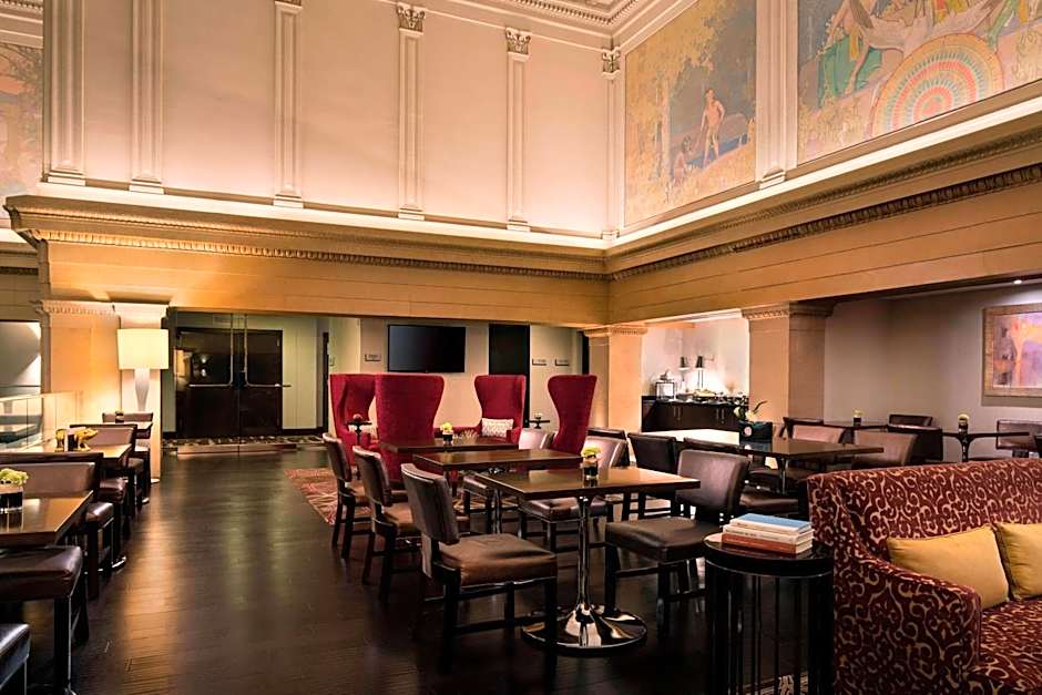 Renaissance by Marriott Denver Downtown City Center Hotel