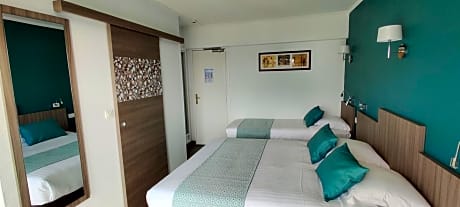 Superior Triple Room Sea View - With Shower