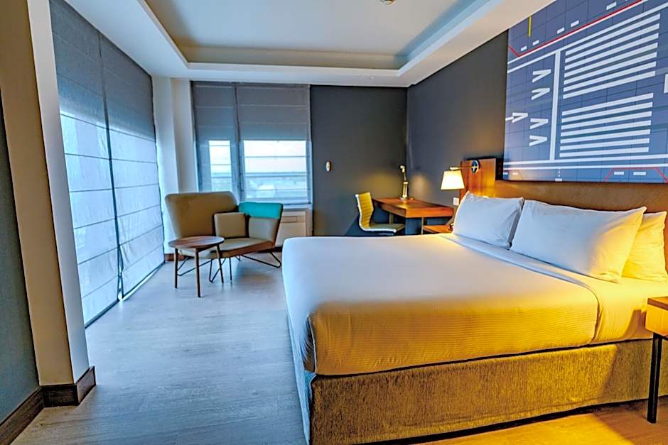 Courtyard by Marriott Santiago Airport