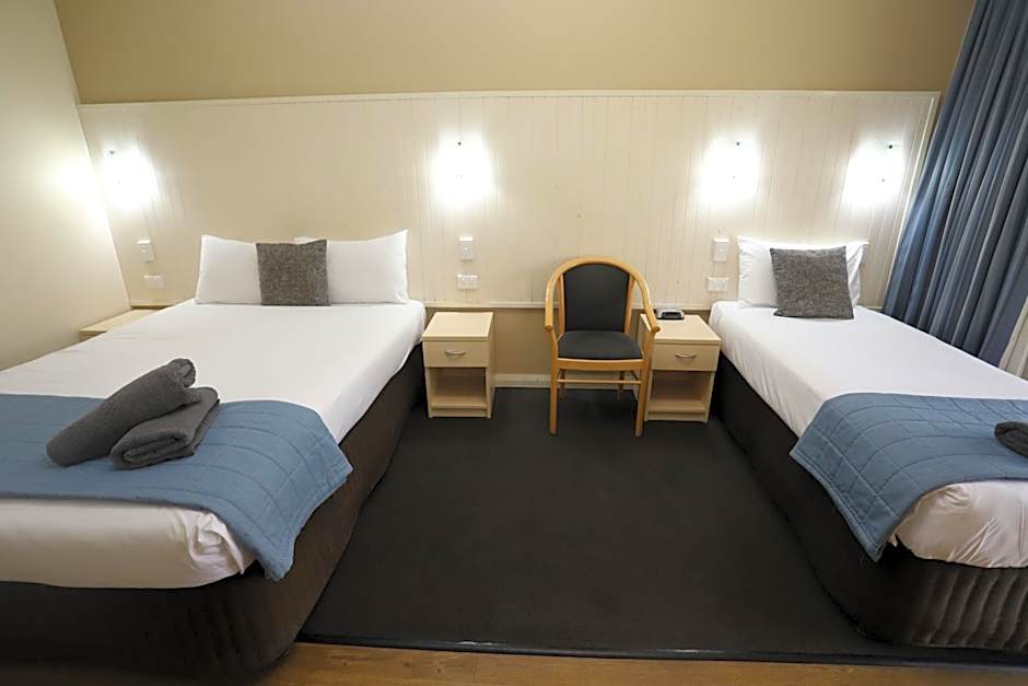 Sleepy Hill Motor Inn
