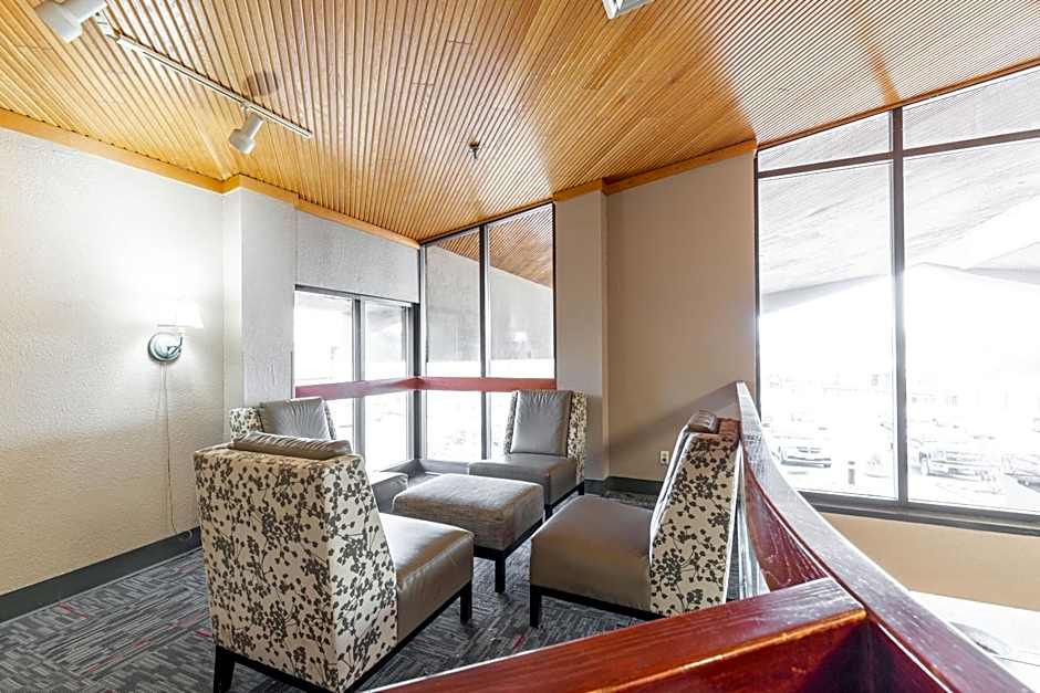 Ramada by Wyndham Columbus Polaris